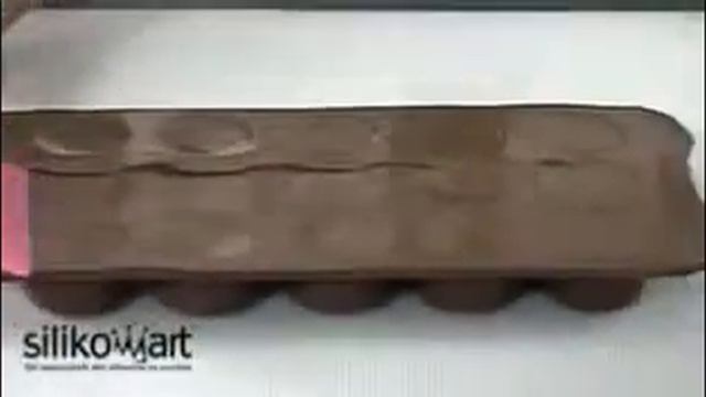 Конфеты в форме ИЗИ ШОК смотреть онлайн