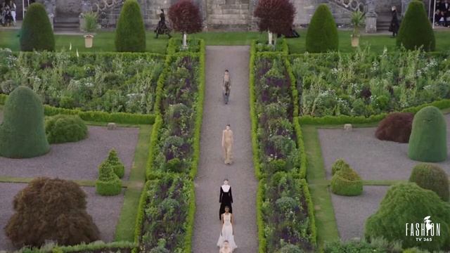 Dior_-_Показ_круизной_коллекции_2025_г