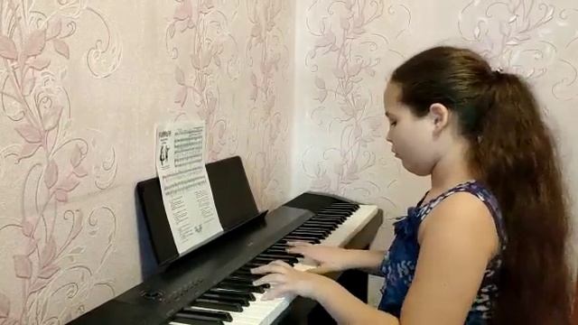 Муз.М.Блантера"Катюша",исполняет Авилочева Ирина, преподаватель -   Моховикова Е.Н.ДШИ №7 г.Балаших