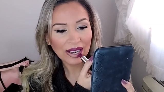 Batom Gel Semi-Matte Crushed Berry Mary Kay смотреть онлайн