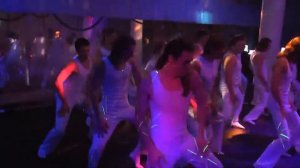 Мальчики в белом как ангелы, рожденные для совращения :) Dance Strip man Танцы для мужчин Чернигов