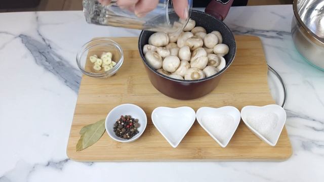 ЗАКУСКА из ШАМПИНЬОНОВ Обалденные грибы маринованные за 5 минут! Закуска на праздничный стол! смотреть онлайн