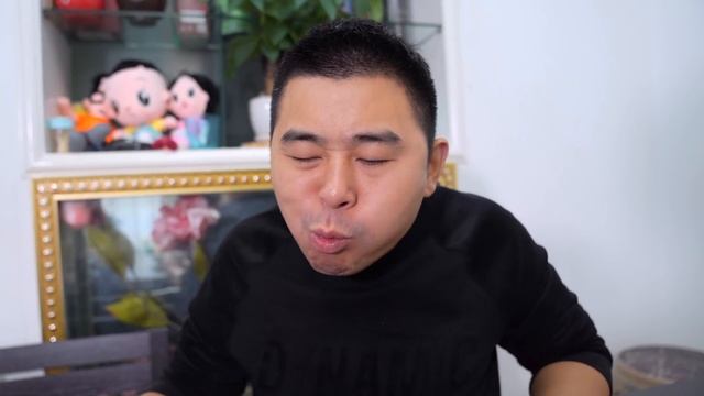 【超小厨】五花肉+萝卜，早起蒸4笼萝卜猪肉包，小厨一口气吃6个，实在是饿惨了！ смотреть онлайн