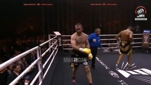 Зал в Шоке! Как Российский Боксер Разорвал Кубинского Нокаутера!