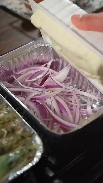Жареные креветки с грибами эноки Fried shrimp with enoki mushrooms एनोकी मशरूम के साथ फ्राइड चिंराट смотреть онлайн