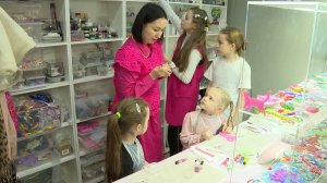 Жительница Белгорода создала мастерскую для юных волшебниц