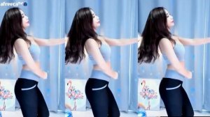 Кореянка танцует SEXY DANCE