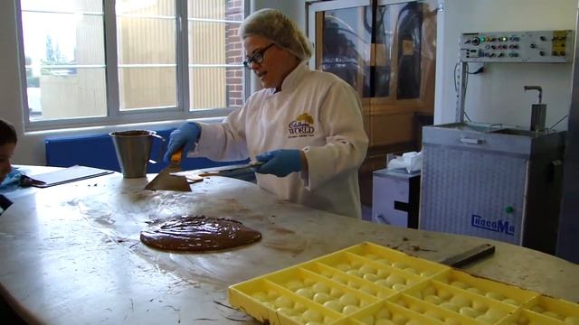Cadbury World произвотство на шоколадови бонбони смотреть онлайн