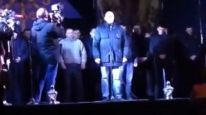 Беркут на коленях просит прощения у Жителей Львова War in Kiev 2014, Украина
