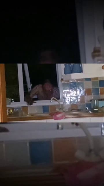 надо окно пожалуй комнату проветрить  сверхъестественное призрак паранормальное необъяснимое