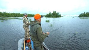 Ловля ЩУКИ в траве. Нарвское водохранилище. Рыбалка на мелководье