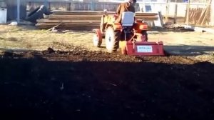 Работа почвофрезой