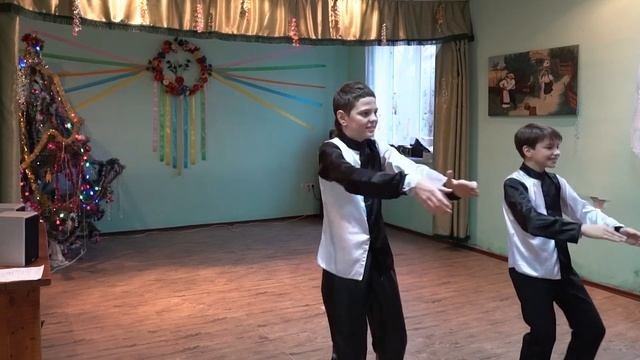 25.12.2019... Новорічний концерт в с.ПОПОВО, "Веселка"