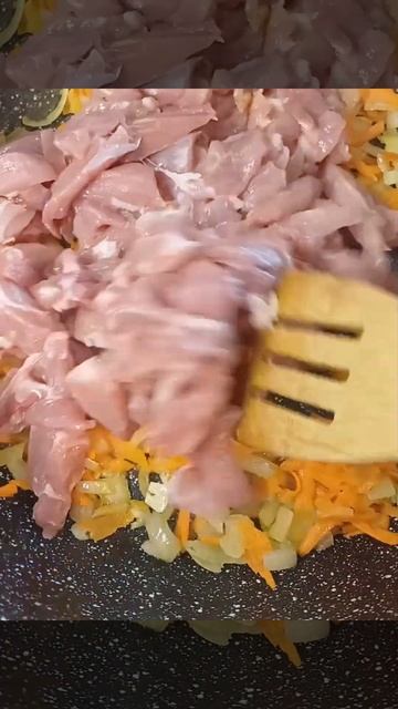 Фрикасе с индейкой в сливочном соусе.Turkey fricassee in cream sauce. смотреть онлайн