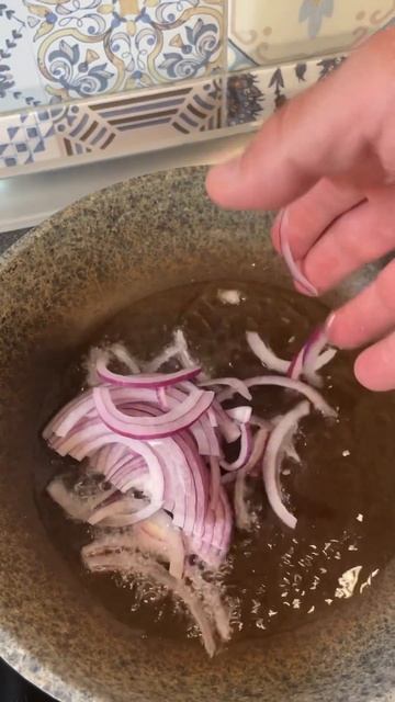 Жареные лисички с сыром буратта food chef cooking mushroom