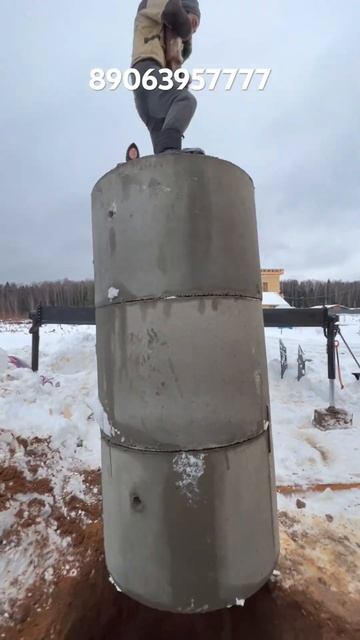 Монтаж колец и бурение меньшим шнеком ! #shortvideo #бурениеколодца #камаз #копка #септик смотреть онлайн