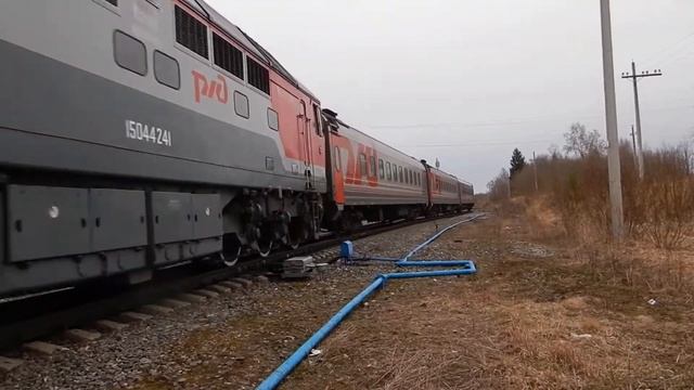 Тэп70-0424 с пригородным поездом №6602 отправился со ст Заовражье смотреть онлайн