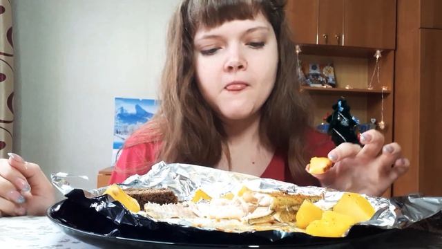 Мукбанг - Запеченая Рыба с Картошкой/Заставляют Рожать👶!? смотреть онлайн