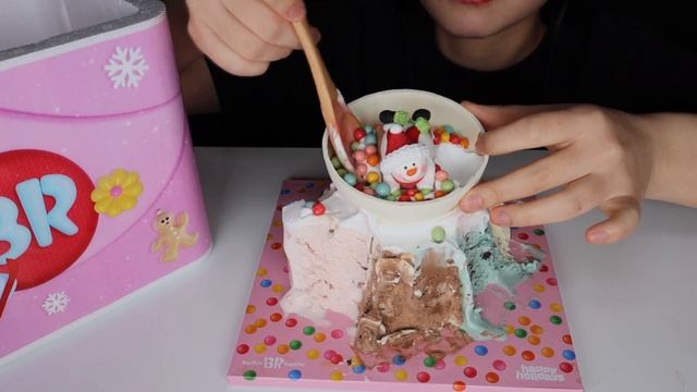 ASMR CRUMBLE TOK TOK MINIBALL ICE CREAM CAKE  아이스크림 케이크 MUKBANG REAL SOUNDS