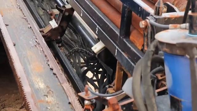 Американские шнеки Направленное сверло ОЧЕНЬ огромные большие и очень сильные трактор экскаватор смотреть онлайн