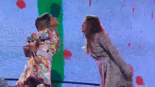 Violetta Live - Código Amistad (Zenith de Toulouse) смотреть онлайн