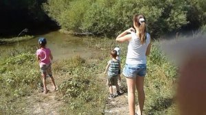 Кидаем  камни в воду