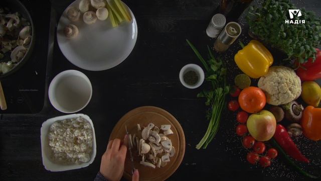 Грибний паштет з сиром та зеленню | Рецепт дня