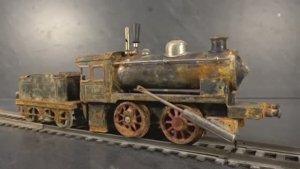 Реставрация и восстановление игрушечного локомотива 1920-х годов!!!