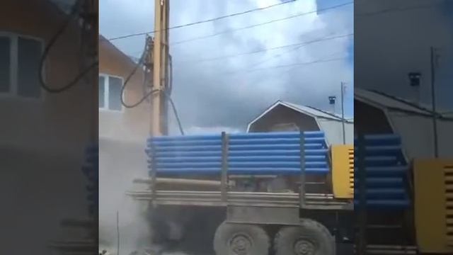 Бурение скважины под воду на загородном участке смотреть онлайн