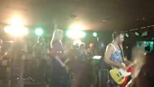 Ленинград и Алиса Вокс - На лабутенах.mp4