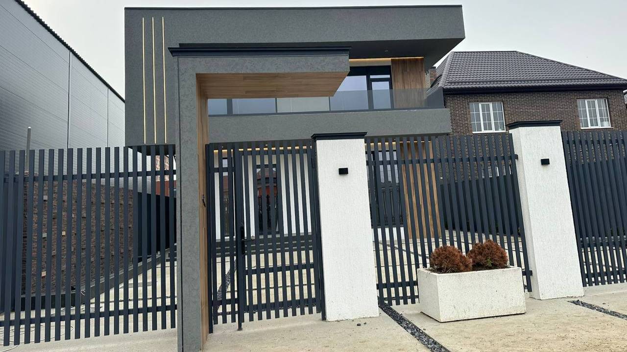 Частный дом по адресу , Краснодарский край, Краснодар, Североморская ул., 2/1
р-н Прикубанский смотреть онлайн