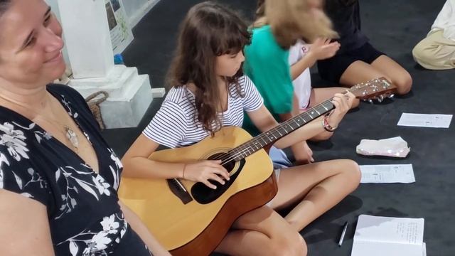 Круг поэзии в Academy of Light смотреть онлайн