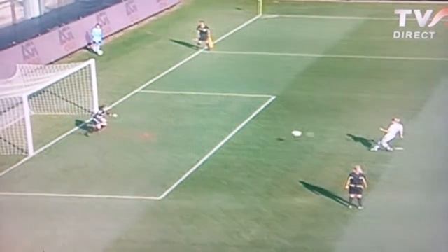 Eugenie Le Sommer-17'  CFF Olimpia Cluj 0-2 Olympique Lyonnais By womenfootballworld.com