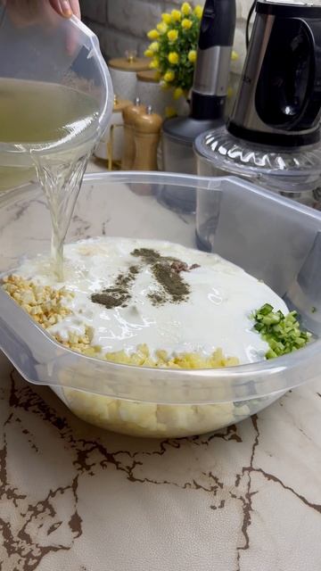 «THE MOST DELICIOUS OKROSHKA». «САМАЯ ВКУСНАЯ ОКРОШКА».           #stayhome #short #food #cooking