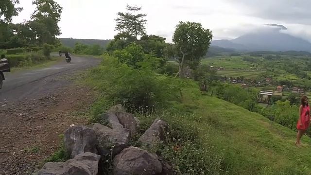 Amed Trip (Mountain Agung - Bali Yogi - Barracuda Bar - Virgin Beach - Bukit Asah)