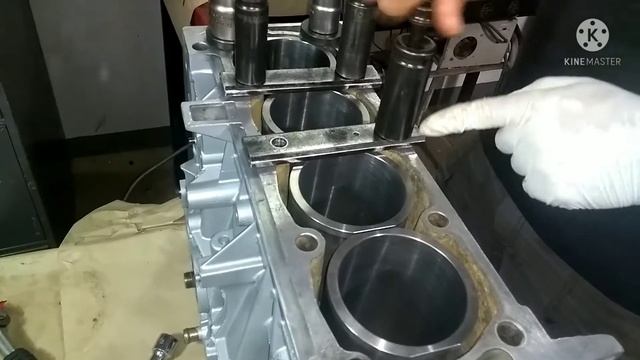 Dica importante na montagem das camisas no bloco do pegeot (Episódio 1 montagem do motor) смотреть онлайн