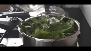 Sai Bhaji Recipe | Sindhi style Palak ChanaDal Recipe | साई भाजी रेसिपी | Spinach & Split Gram Curr