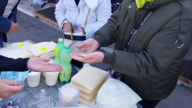 Ярмарка сельхозпродукции. Продажа и безденежный обмен товарами между сельхозпроизводителями.
