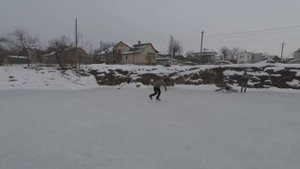 ЗАДНЕЕ САЛЬТО НА КОНЬКАХ. ЧУТЬ НЕ ПОЛОМАЛИ ДРОН. ФРИСТАЙЛ НА КОНЬКАХ