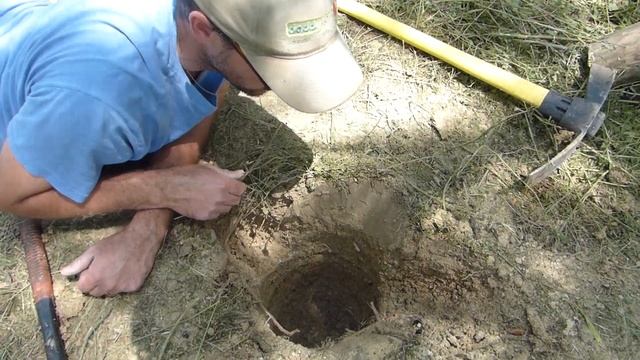 How to Set a Secure Gate Post WITHOUT Concrete! смотреть онлайн