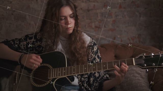 Female musician learns the melody, practices playing the guitar смотреть онлайн