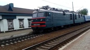 ВЛ82М с поездом Харьков - Одесса , перегон Новая Бавария-Люботин ЮЖД