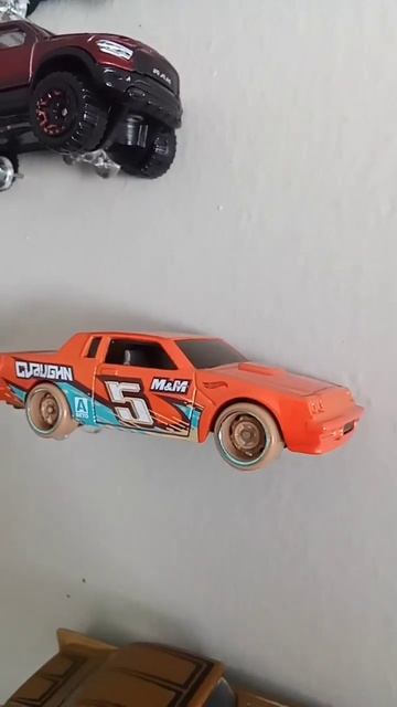 87 Buick Regal Grand National смотреть онлайн