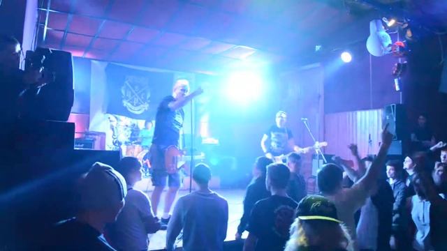 МАРРАДЁРЫ - Суррогат (Live At MOD 02.01.2013) смотреть онлайн