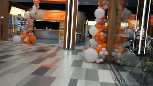 XIT MALL Киев метро Житомирская 2021 г. смотреть онлайн