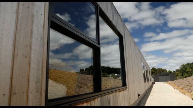 Build experience of Barn House Penguin смотреть онлайн