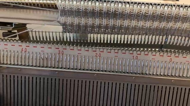 Оригинальные и простые носки на вязальной машине 5 класса