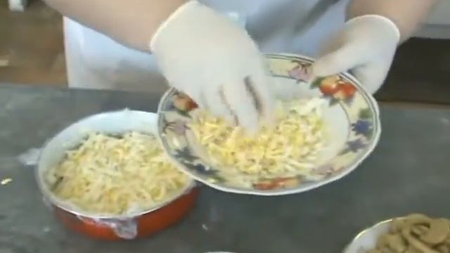 Навчальний фільм - салат листковий з куркою