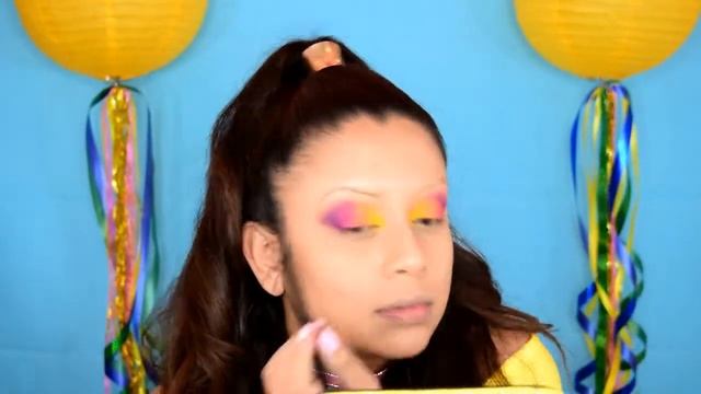 Brazilian Samba Makeup! смотреть онлайн