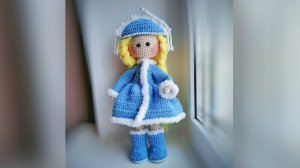 Пальто для куклы. Платье снегурочки для каркасной куклы. Снегурочка крючком. Кукла Лина